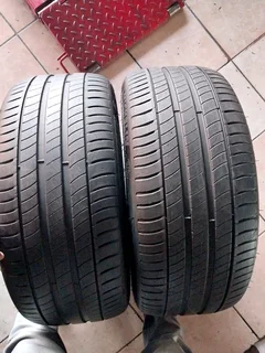 2x clean 245 40 19 Michelin run flat tyres with 90% treads available for sale