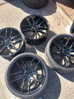 A clean set of 19inch bmw m4 rims and tyres available for sale