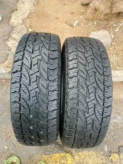2x 265 65 17 Bridgestone dueler tyres with 90% available for sale