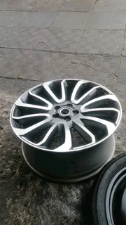 1x 22inch single Range Rover Sport Rim available for sale