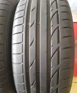 2x 225 45 19 Bridgestone run flat tyres 90% treads available for sale