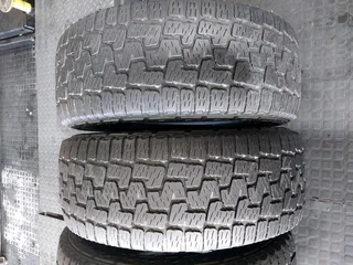 A clean set of 275 55 20 pirelli scorpion 廬 verde tyres with good treads available for sale