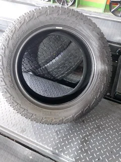 A clean set of 275 55 20 pirelli scorpion 廬 verde tyres with good treads available for sale