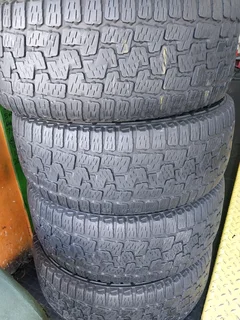 A clean set of 275 55 20 pirelli scorpion 廬 verde tyres with good treads available for sale