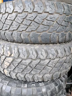 2x 265 65 17 Cooper ST maxx with good treads available for sale