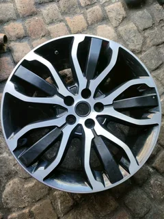 5x 21inch Range Rover rims average for sale