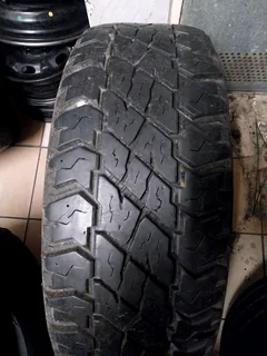 1x 275 65 18 cooper ST maxx tyre with 95% treads available for sale