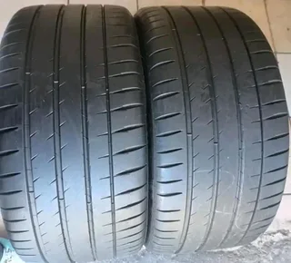 2x 315 30 22 Michelin tyres with sufficient treads available for sale
