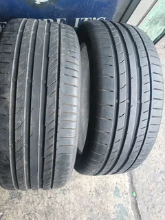 2x 225 40 18 Continental normal tyres with 90% treads available for sale