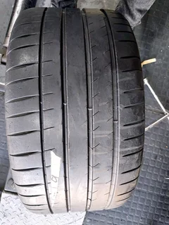 1x 255 30 19 Michelin pilot sport 4s tyre with 95% available for sale