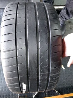 1x 255 30 19 Michelin pilot sport 4s tyre with 95% available for sale