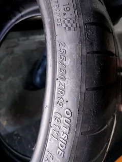 1x 255 30 19 Michelin pilot sport 4s tyre with 95% available for sale