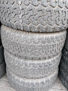 A good set of 275 70 16 bf Goodrich ko tyres with good treads available for sale