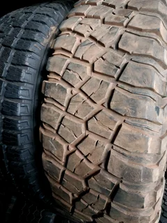 1x 265 70 17 bf Goodrich mud terrain tyre with good treads available for sale