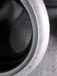 2x 225 45 19 Dunlop run flat tyres with good treads available for sale