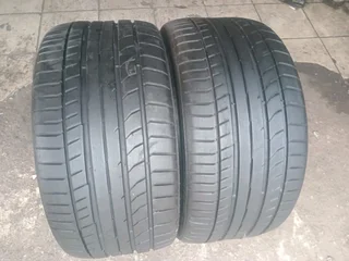 2x 255 30 19 Continental normal tyres with 95% treads available for sale