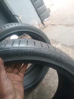 2x 255 30 19 Continental normal tyres with 95% treads available for sale