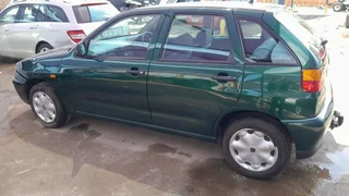 Volkswagen polo playa 1.6i