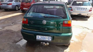 Volkswagen polo playa 1.6i