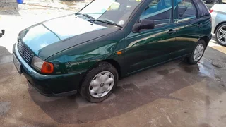 Volkswagen polo playa 1.6i