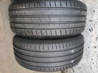 2x 235/55/17 Appolo like new