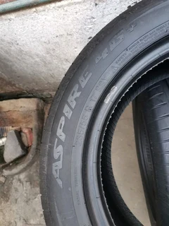 2x 235/55/17 Appolo like new