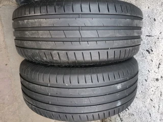 2x 235/55/17 Appolo like new