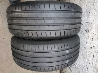 2x 235/55/17 Appolo like new