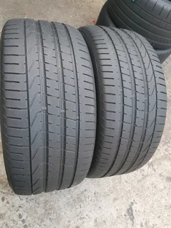 2x 285/40/21 Pirelli pzero normal Tyres like new