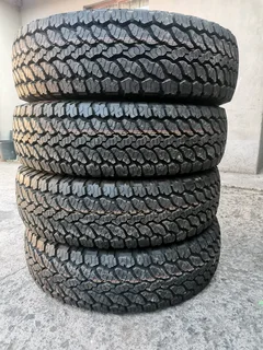 New 2x 235/85/16 General Grabber AT3 white lattering