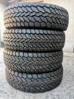 New 2x 235/85/16 General Grabber AT3 white lattering