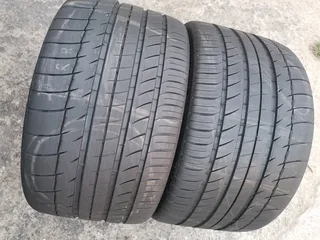 2x 305/30 /19 Michelin pilot sport