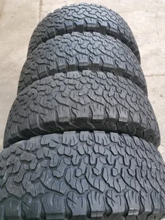 Set 4x 285/70/17 Bfgoodrich ko2