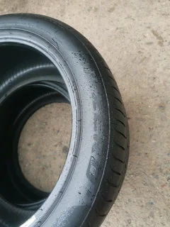2x 285/40/19 pirelli Pzero normal Tyres like new