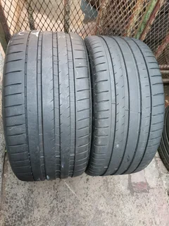 2x 275/35/21 Michelin pilot sport 4S like new