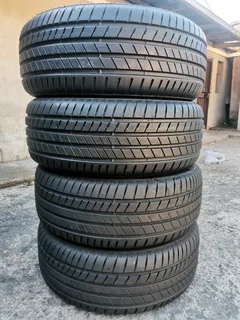 BMW X3 Tyres, 245/50/19 Bridgestone Alenza Runflat like new