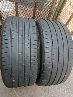 2x 245/35/20 Goodyear Eagle F1
