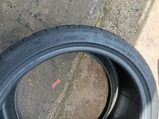 Set 245/35/19 and 265/35/19 Michelin pilot sport