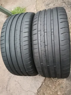 2x 235/35/20 Michelin pilot sport 4S