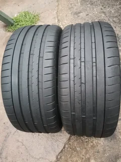 2x 235/35/20 Michelin pilot sport 4S