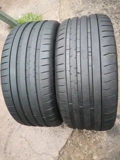 2x 235/35/20 Michelin pilot sport 4S