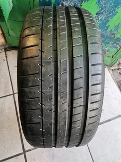 1x 265/30/20 Michelin pilot super sport like new