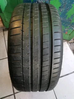 1x 265/30/20 Michelin pilot super sport like new