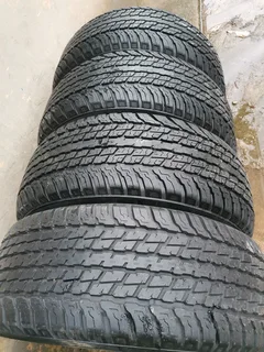 Set 285/60/18 Yokohama Geolanda G94