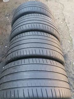 Set 285/35/22 and 315/30/22 Michelin pilot sport 4S