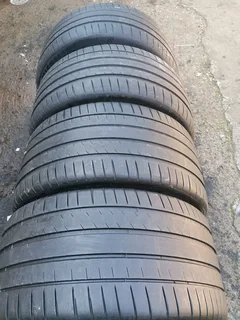 Set 285/35/22 and 315/30/22 Michelin pilot sport 4S