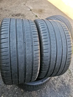2x 315/30/22 Michelin pilot sport 4S