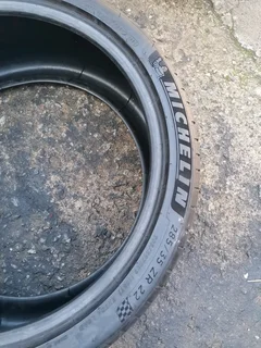 2x 285/35/22 Michelin pilot sport 4S like new