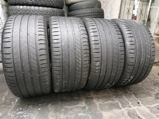 4x 295/40/20 Michelin latitude sport 3