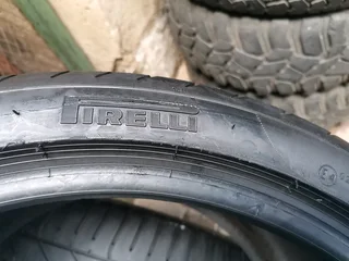 2x 295/30/19 Pirelli Pzero normal Tyres